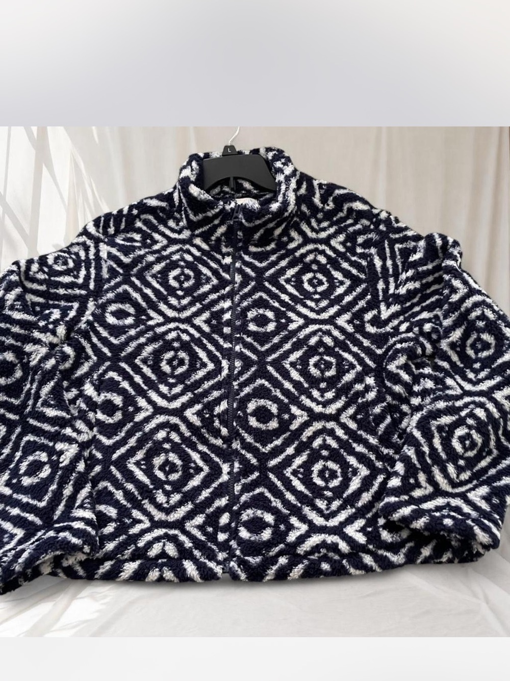Lucky Brand Women’s L Navy/White Aztec Print Faux Fur/Sherpa Zip Front Jacket